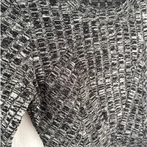 NWOT Y2K Charlotte Russe Heather Grey Sweater Crop Top Women Sz Small 3/4 Sleeve - Picture 5 of 9